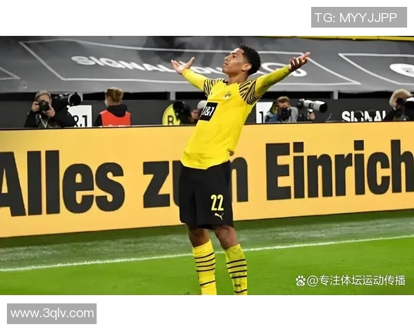 2025年世界现役男足球星综合排名前十名榜单解析