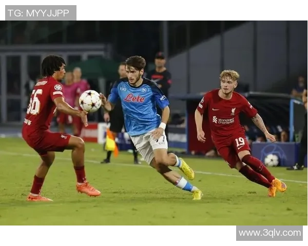 《球场之外的明星魅力 足球巨星综艺大揭秘》