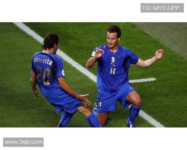 足球场上球星脱衣庆祝瞬间分析：激情背后隐藏的心理与文化意义